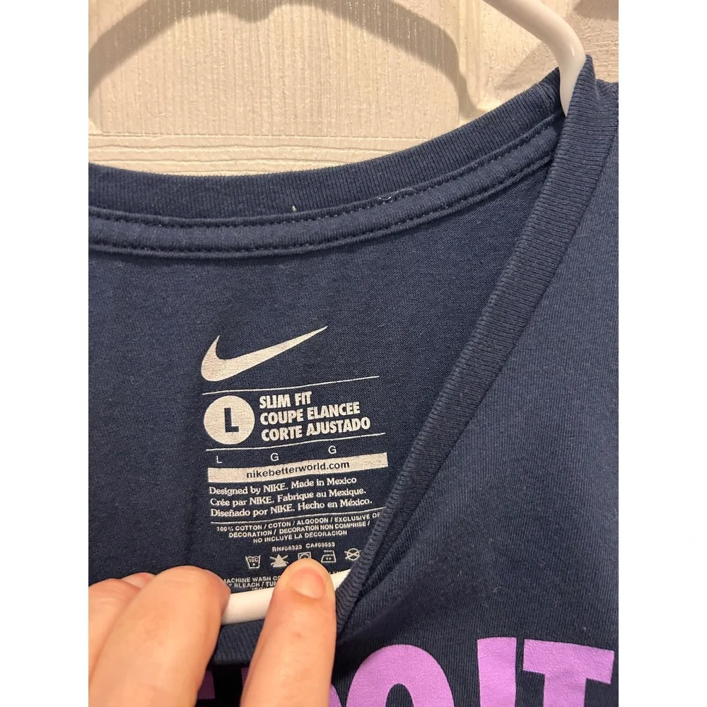 Nike Womens Slim Fit Just Do It‎ Graphic T-Shirt Navy Blue Purple Large L
